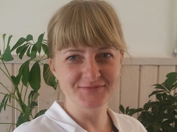 Tierarzt Dr. Ulrike Häusler-Naumburger - Ihre Tierärztin für Pferde und Kleintiere 
